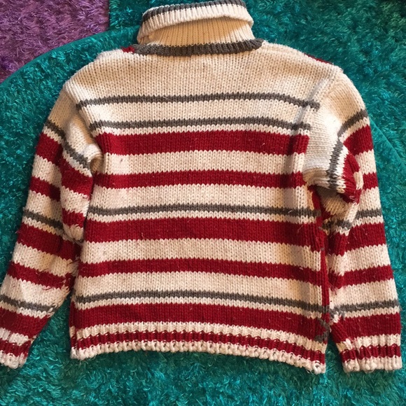 White turtleneck knit sweater red & grey stripes - Picture 4 of 7